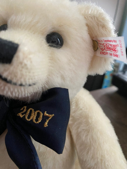 Steiff A Million Hugs Teddy Bear 038792