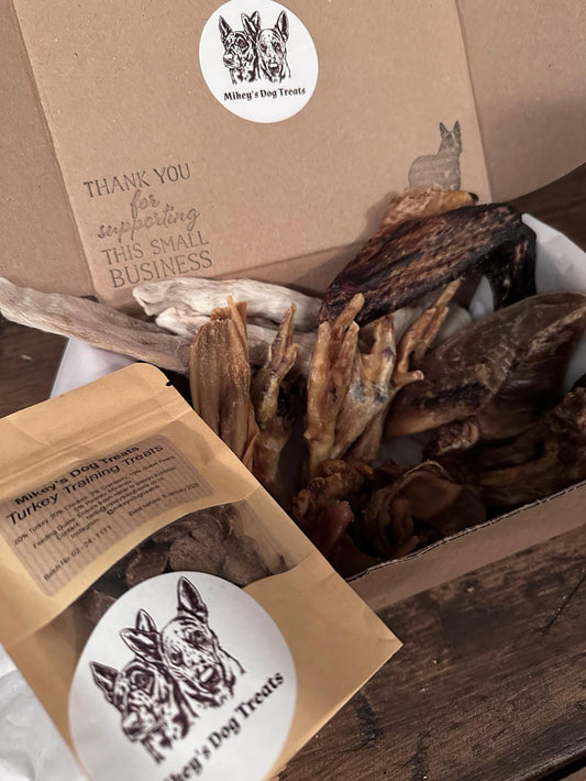 20+ Piece "I am a good dog" Air-Dried Treats Selection Box